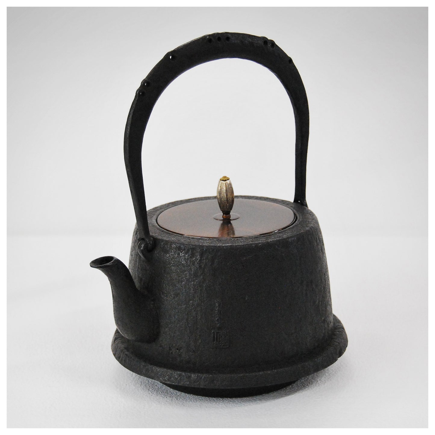 Nambu-Ironware Shingata-Style (Hada)