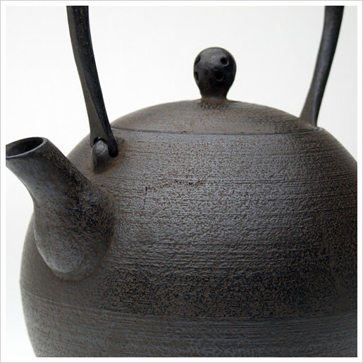 Nambu-Ironware Shinju Style (Itome)